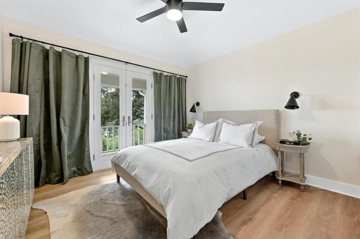 Chateau Lake Austin Exterior foto
